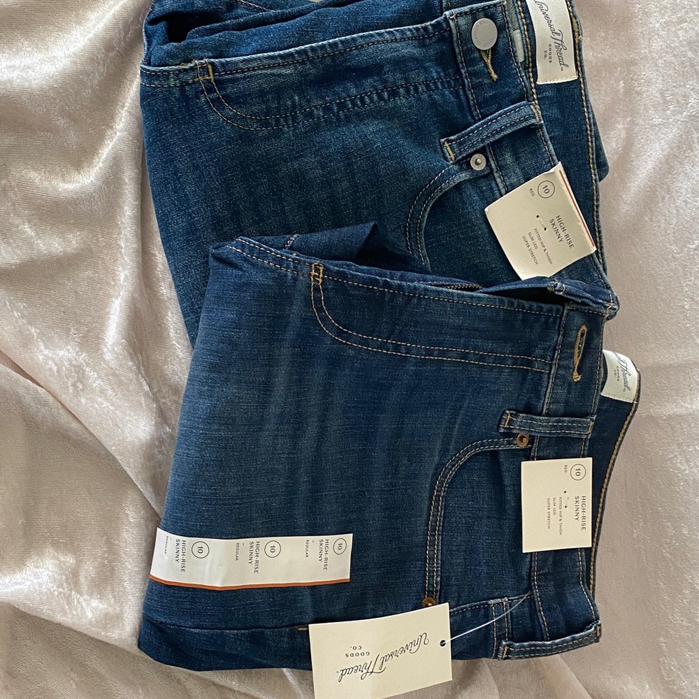 Universal Thread Women's Skinny Jeans - Dark Blue Indigo